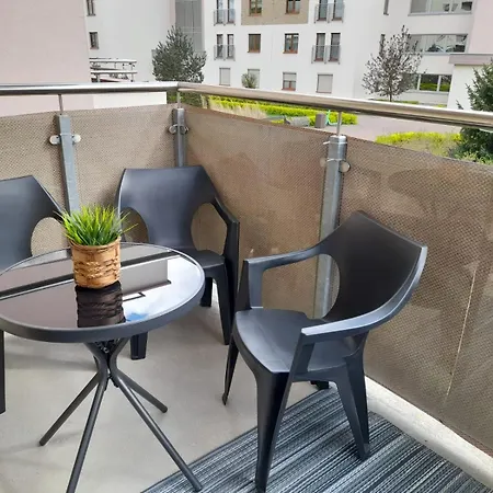 Apartment Lesna 18 *